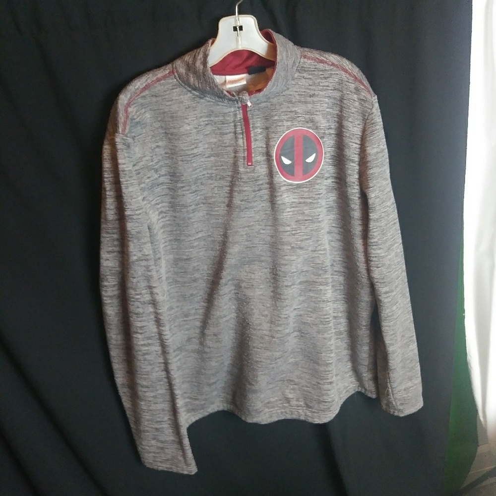 Marvel deadpool 1/4 zip pullover